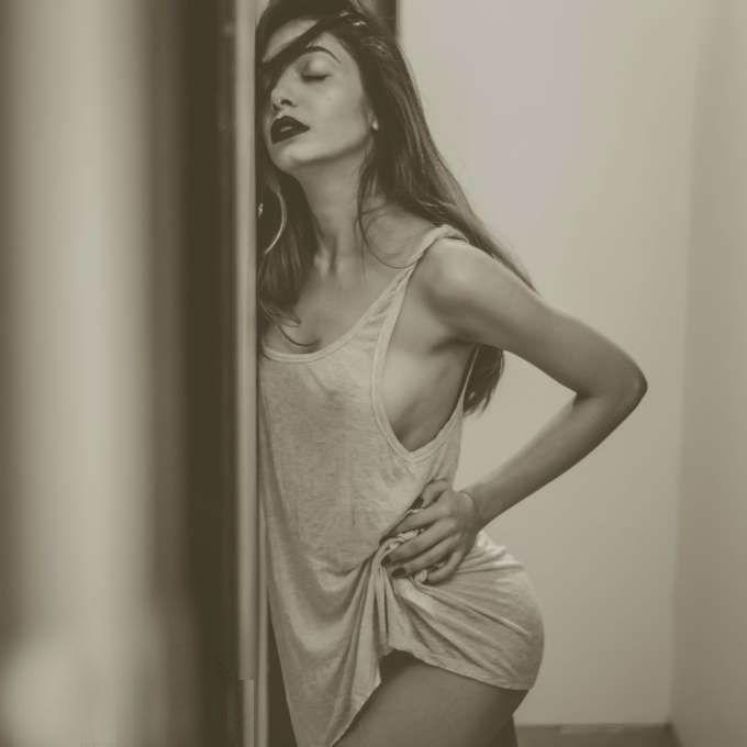 Sexy Model Dimple Chawla Latest Hot Photoshoot Stills