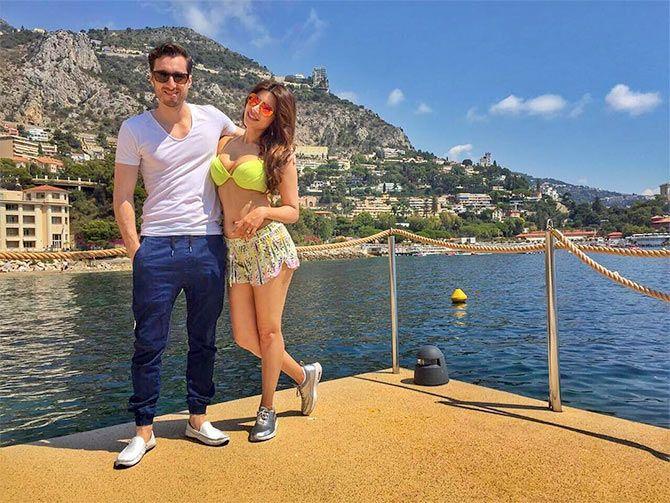 Shama Sikander Latest Hot Photos Are Too Hot To Handle!