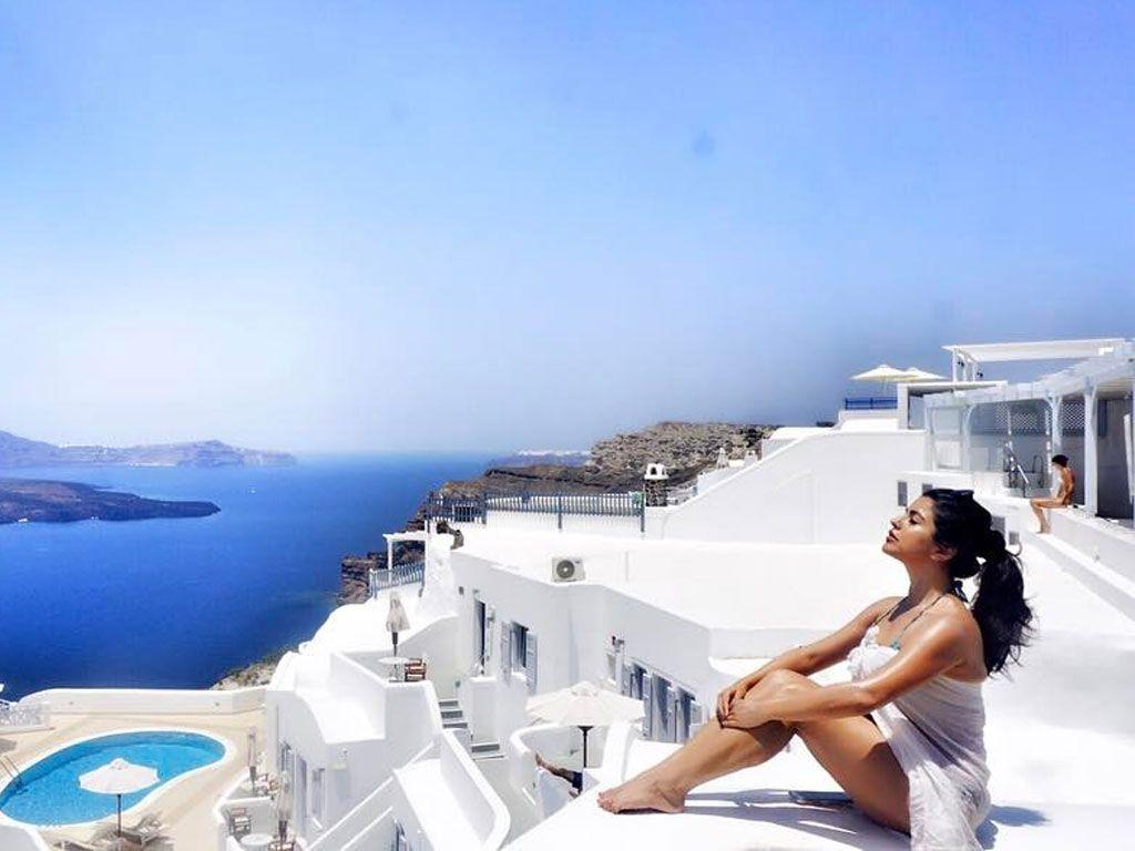 Shenaz Treasurywala Hot & Spicy UNSEEN Bikini Stills are too Hot to Handle!