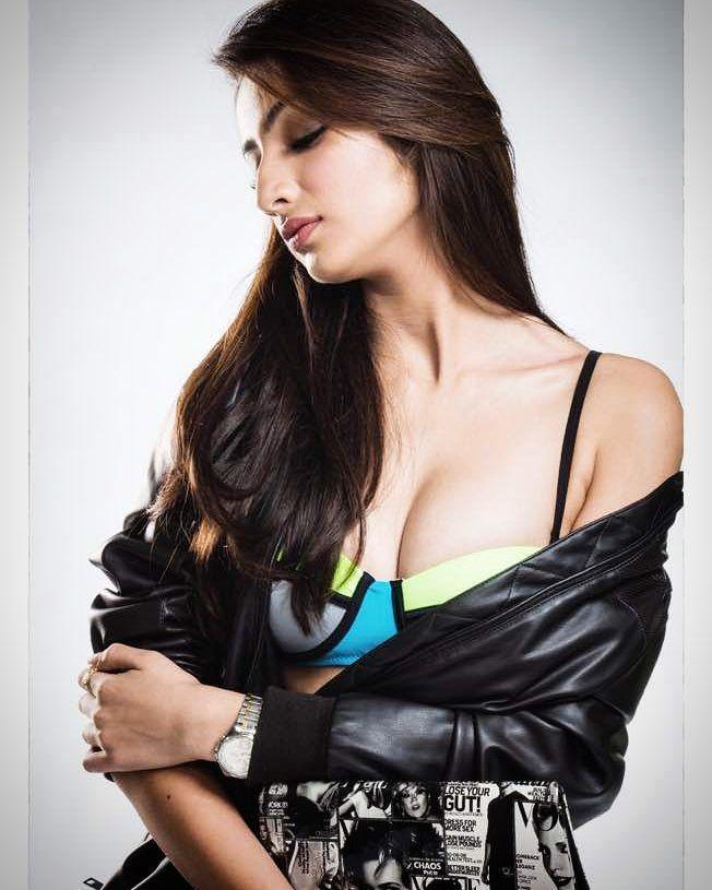 Sherlin Seth Latest Hot & Spicy Cleavage Photoshoot Stills