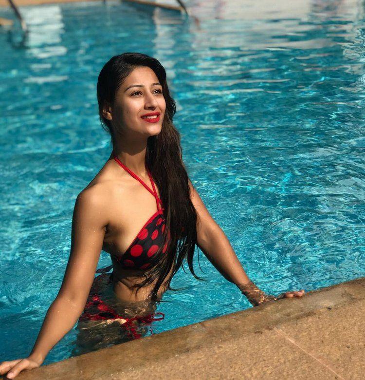 Shivalika Sharma Hot Hot Pics