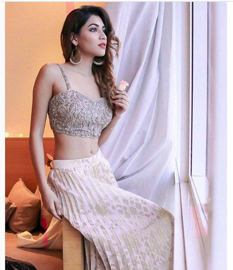 Shivani Singh Hot Pics