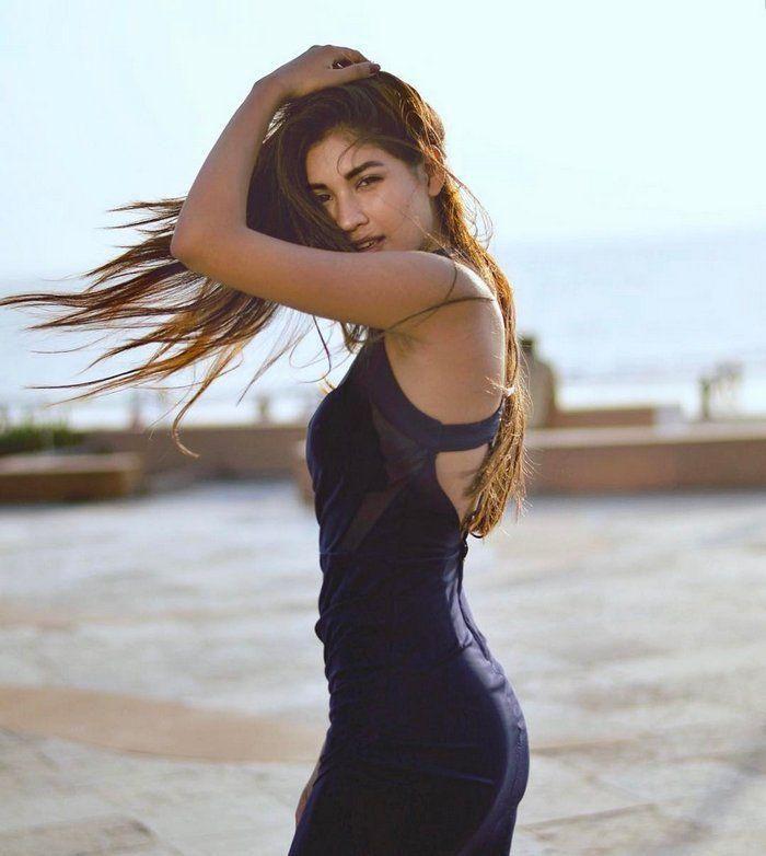 Shivani Singh Latest Hot Photoshoot 2017