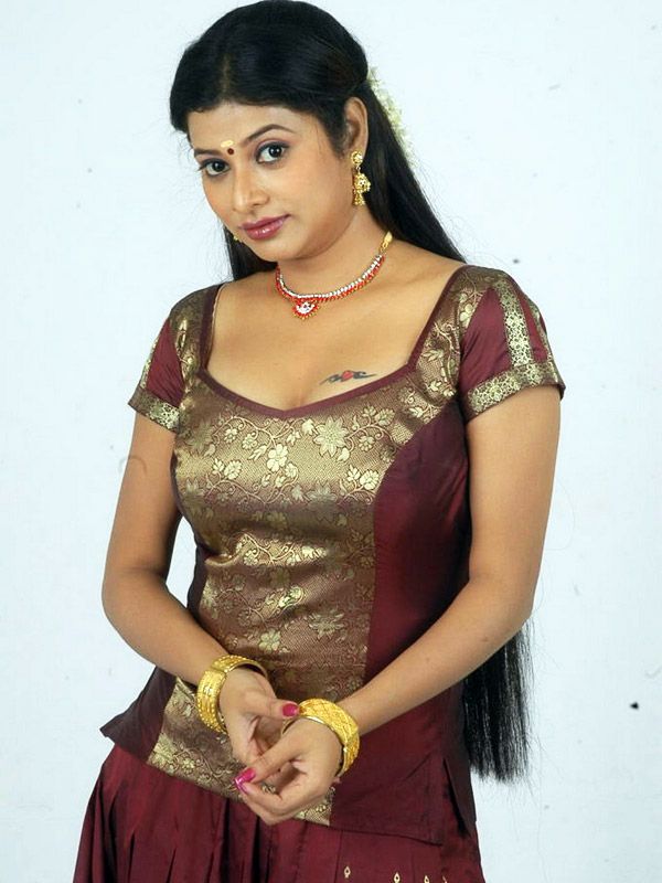 Shobana Naidu Hot & Spicy Photos