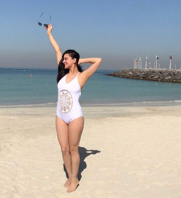 Shraddha Arya Bikini Vacation Stills in Dubai