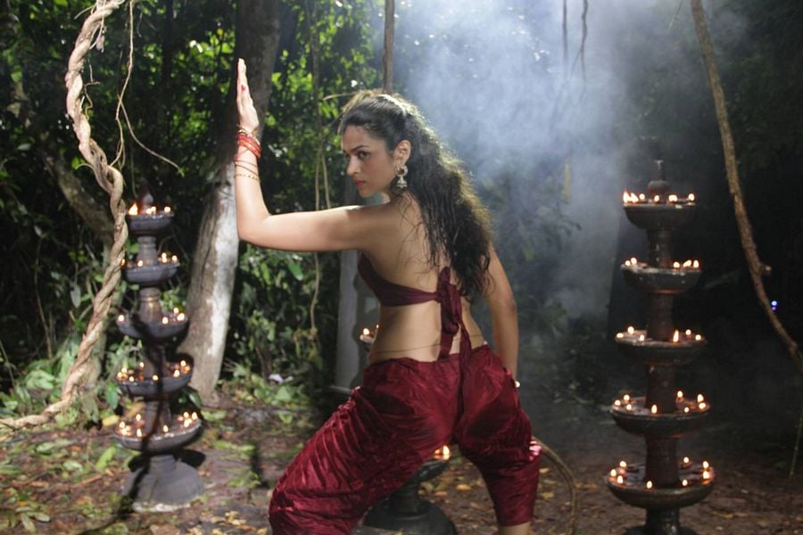 Shraddha Das Hot Sexy Photos