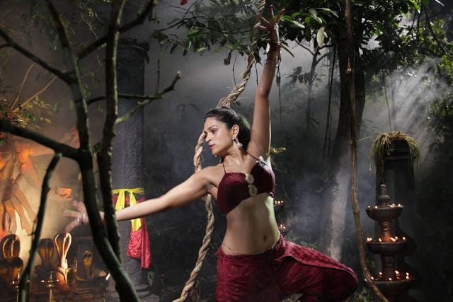 Shraddha Das Hot Sexy Photos