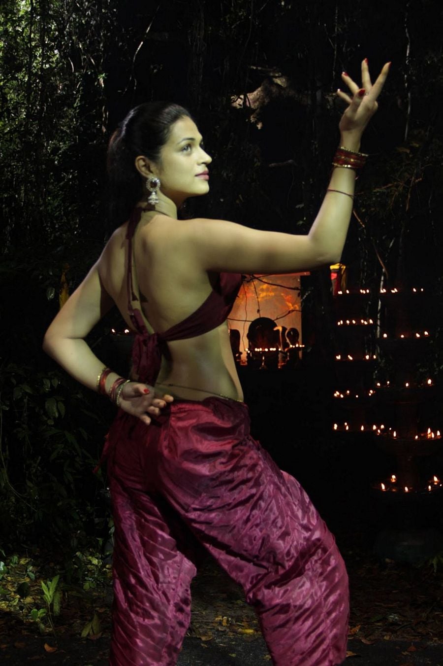 Shraddha Das Hot Sexy Photos