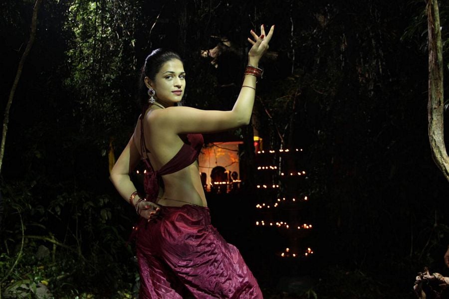 Shraddha Das Hot Sexy Photos
