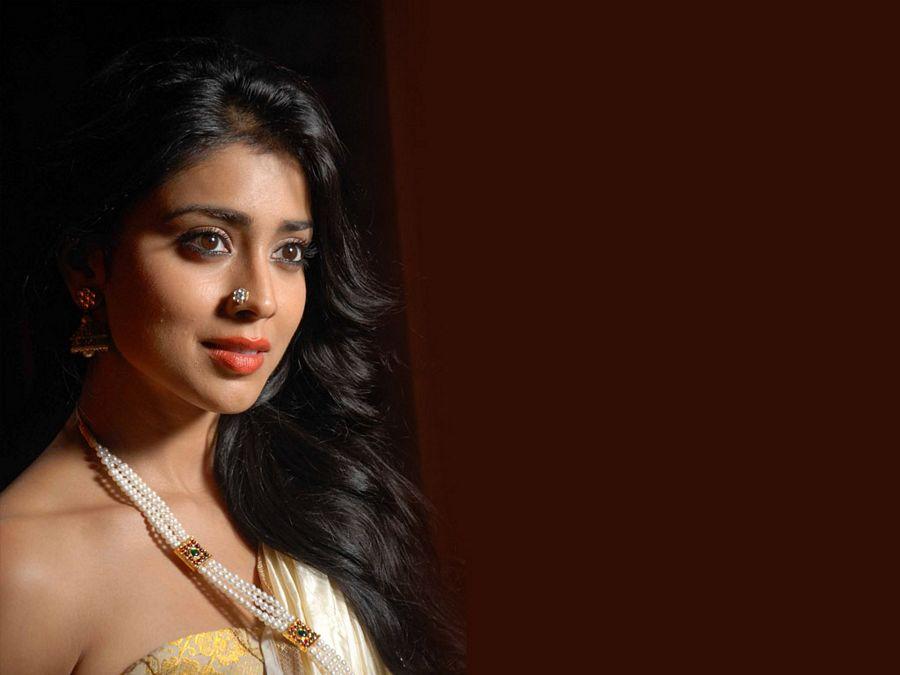 B'day Special: Shriya Saran Never SEEN Hot Photos Collections
