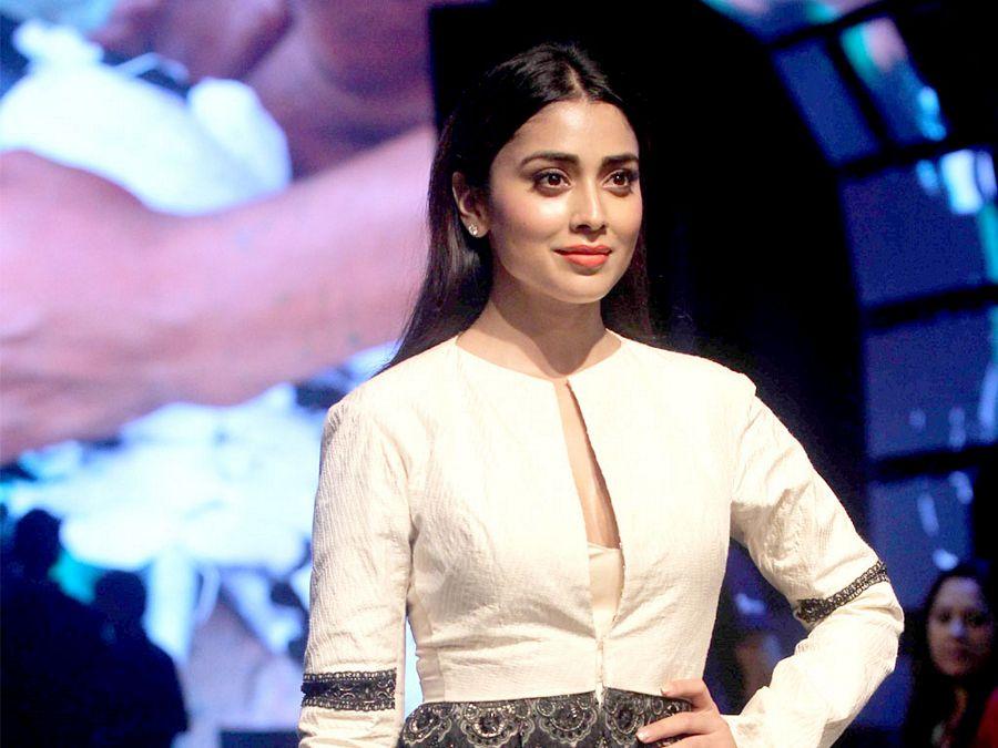 B'day Special: Shriya Saran Never SEEN Hot Photos Collections