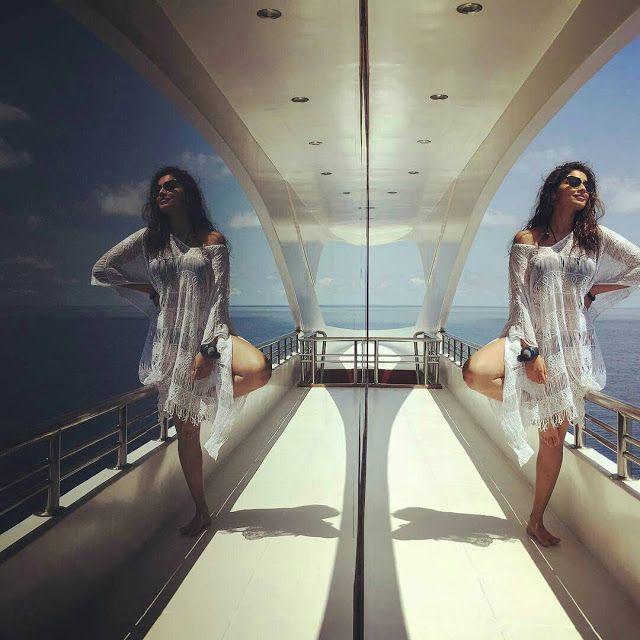 Shriya Saran Vacation at Maldives Unseen Hot Bikini Pics 2017
