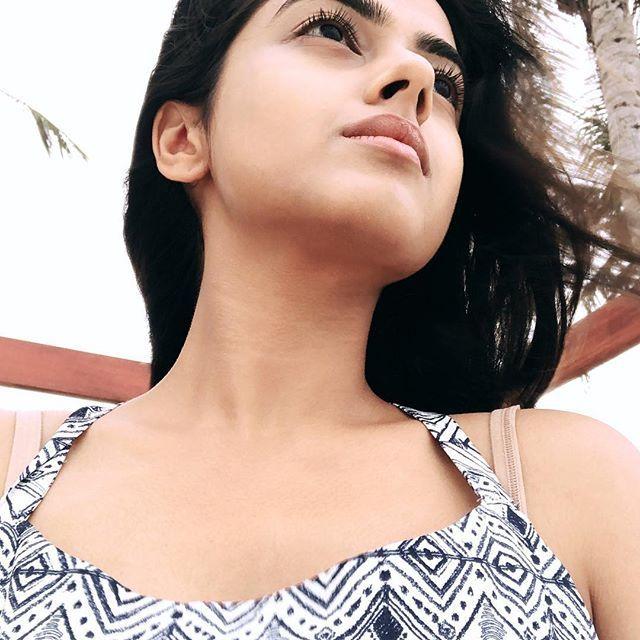 Siddhi Idnani Rare & Unseen Hot Photos Collections!