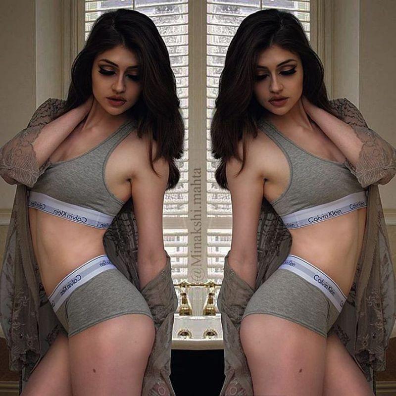 Sizzling Photos of paris hottest model Minakshi Mahta