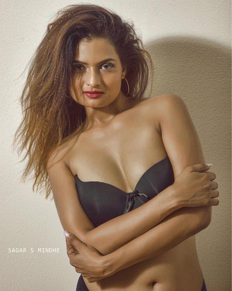 Sneeha Latest Hot & Spicy Photo Gallery