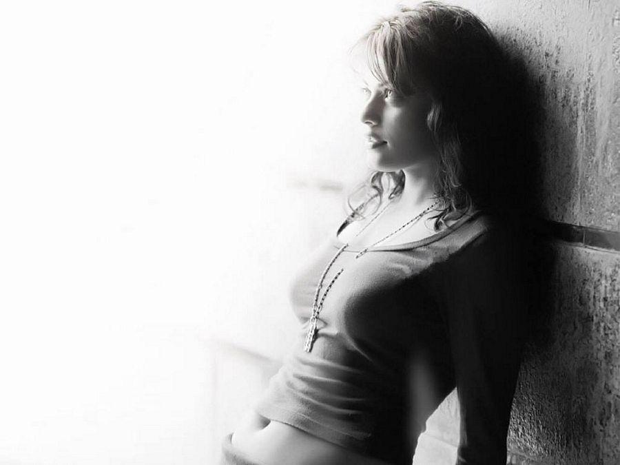 Sneha Ullal Hot & Spicy Photos Are Too Hot To Handle