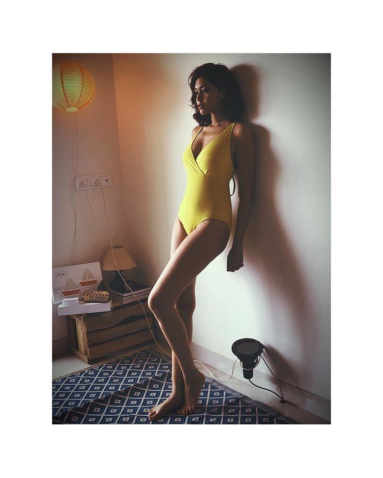 Sona Goldar Never Seen Hot & Spicy Photos Collections!