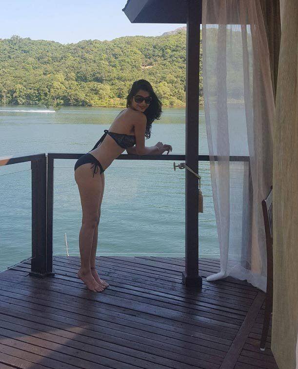 Sonali Raut looks smoking HOT in a BIKINI! Photos