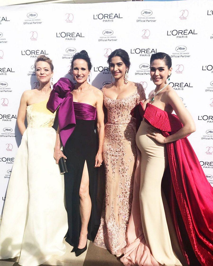 Sonam Kapoor Ultra Hot Photos at Cannes 2017 Day 2