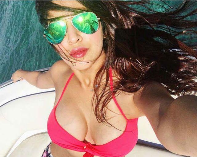 Sonarika Bhadoria is Raising Temperatures Hot Photos