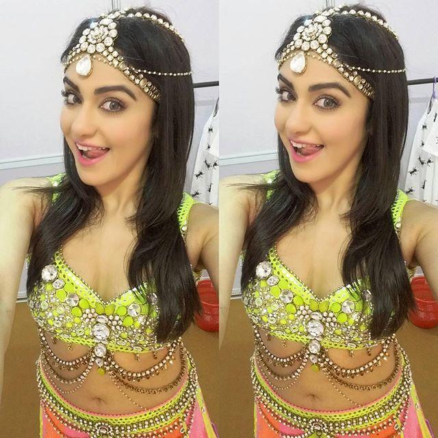 Stunning Adah Sharma Hot Photo Shows Cleavage & Thighs