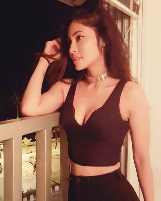 Sunanda Wong Anchor Hot & Sexy Bikini Photos