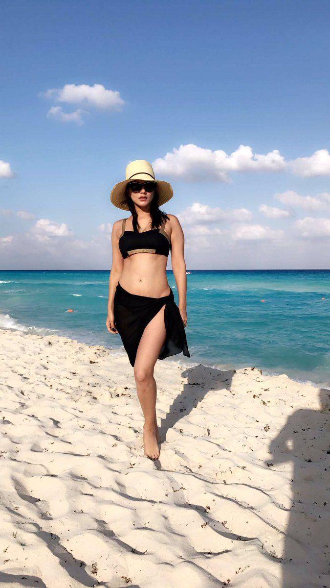 Sunny Leone Latest Clicks