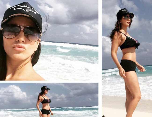 Sunny Leone romancing with Hubby in beach Photos