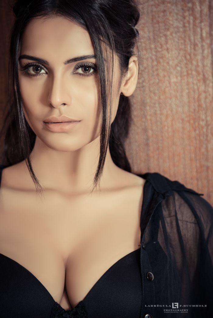 Supriya Aiman Latest Hot Photoshoot Stills