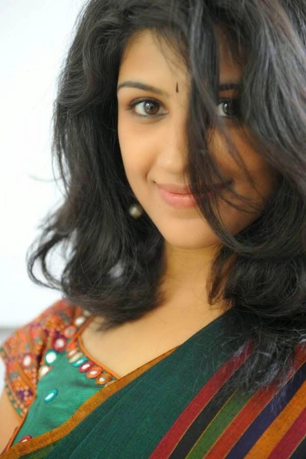 Supriya Hot Saree Pics