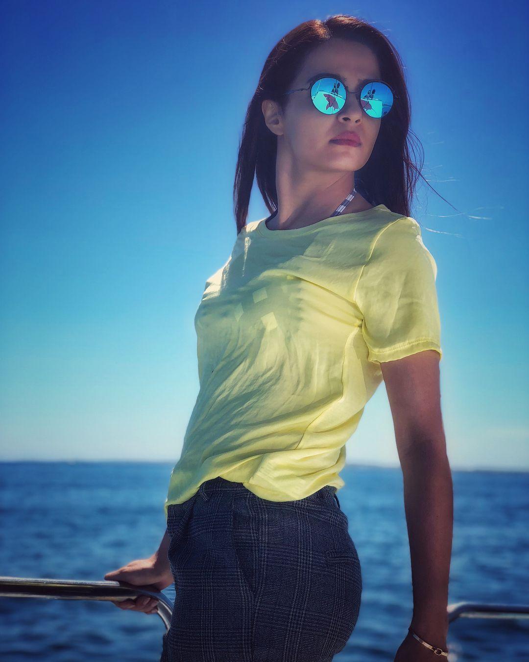 Surveen Chawla raises the heat in bikini Photos