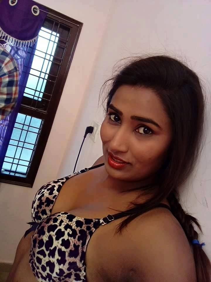 Swathi Naidu Sexy Gallery