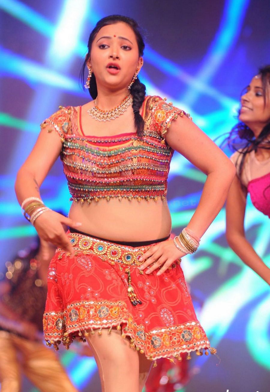 Swetha Basu Prasad Spicy Photos