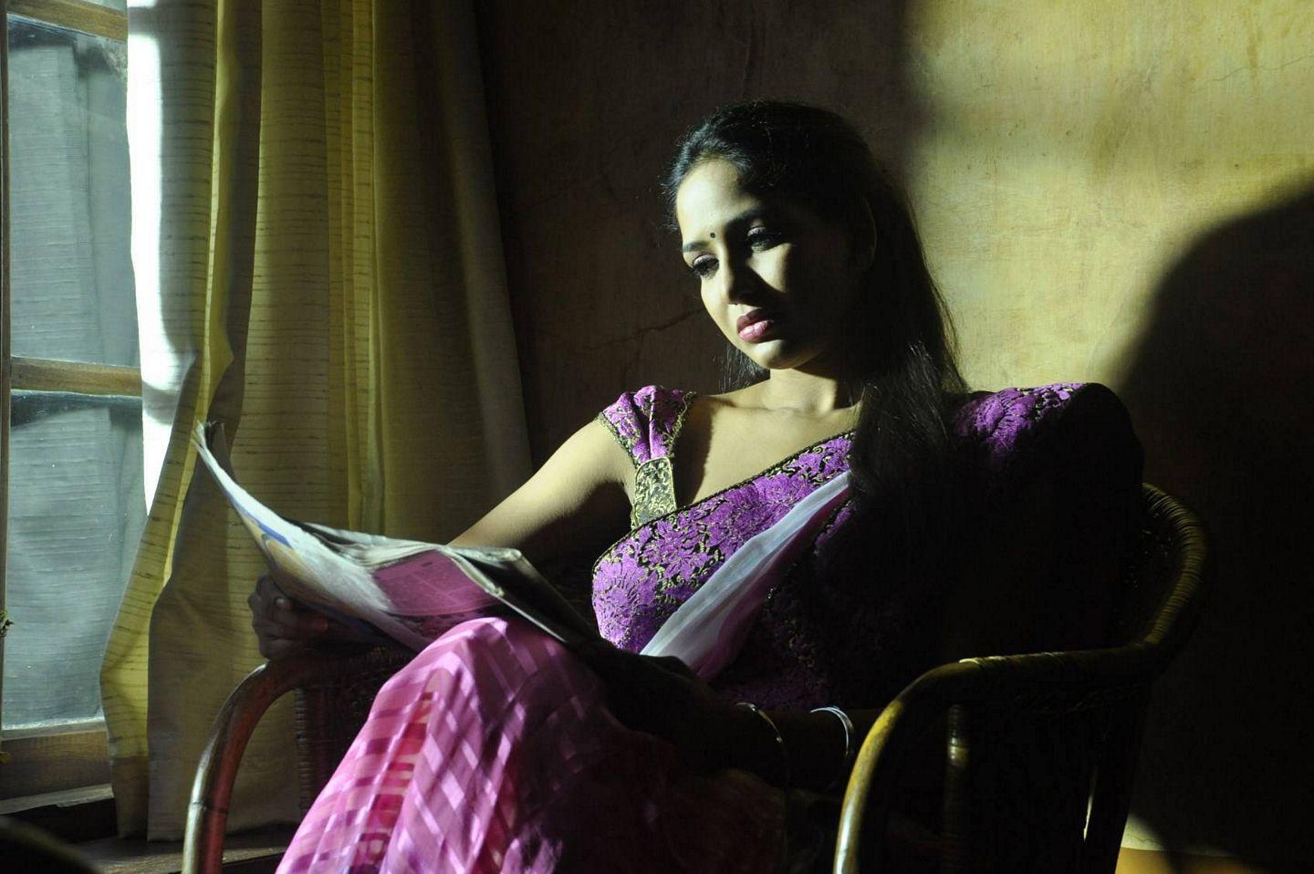 TV Actress Bhavani Reddy Hot & Spicy Photoshoot Stills