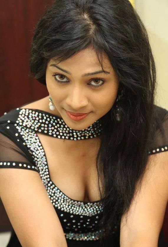 TV Actress Hot Navel Photos