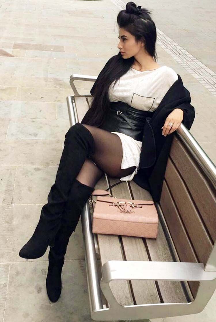 TV Actress Mouni Roy Hot and Sexy Photos