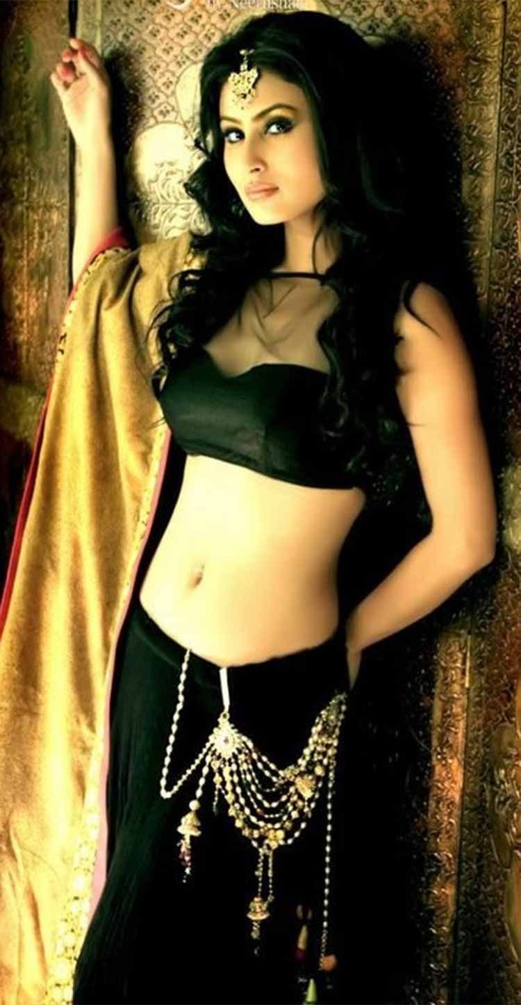 TV Actress Mouni Roy Hot and Sexy Photos