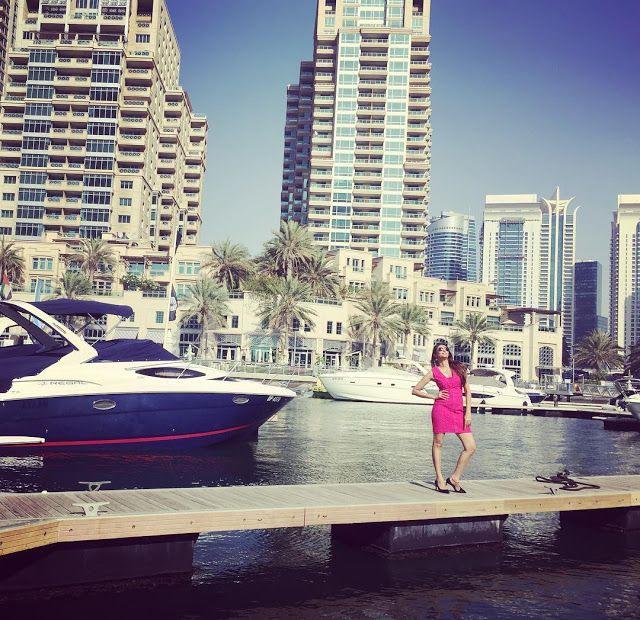 TV Actress Rishina Kandhari bikini photos