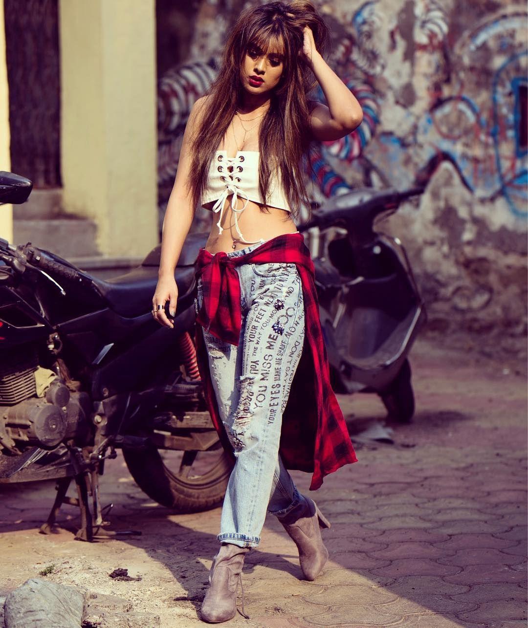 TV hottie Nia Sharma Latest Unseen Hot & Spicy Gallery
