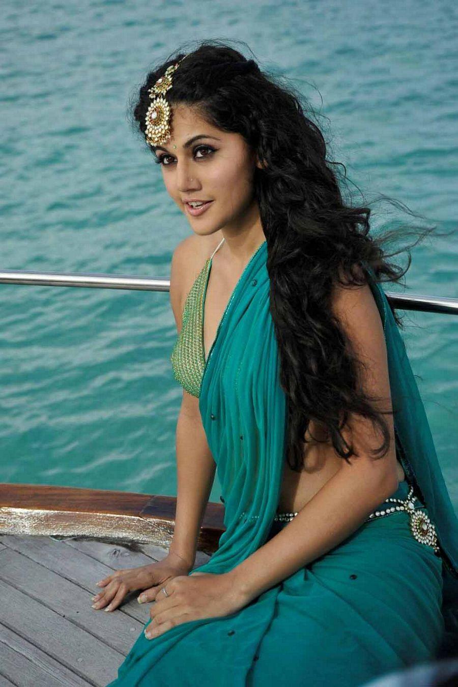 Taapsee Pannu Hot Sexy Pics