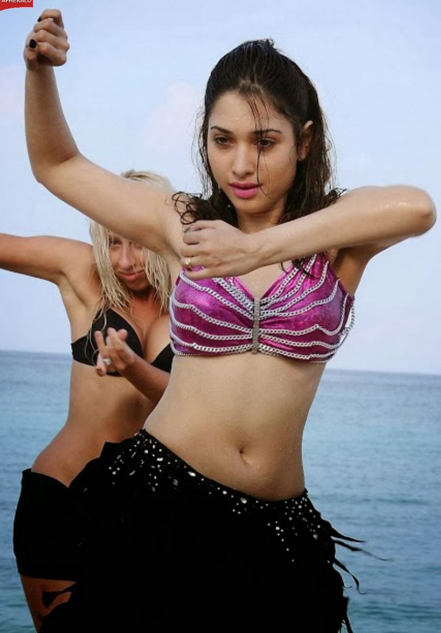 Tamanna Bhatia Hot Navel Stills
