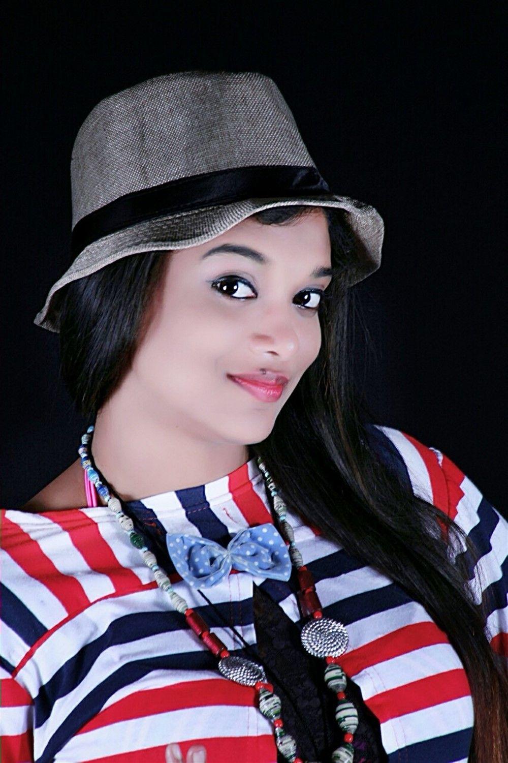 Telugu Actress Rekha Boj Hot & Spicy Unseen Photo Stills