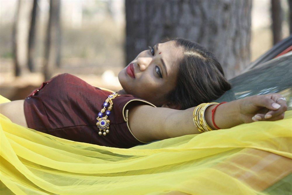 Telugu Actress Rekha Boj Hot & Spicy Unseen Photo Stills