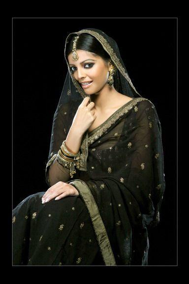 Telugu Actress Sonia Suri Rare & Unseen Hot Photos
