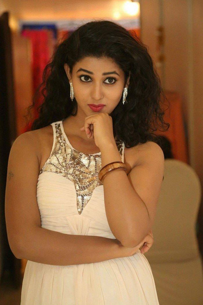 Telugu Heroine Pavani Spicy Photos