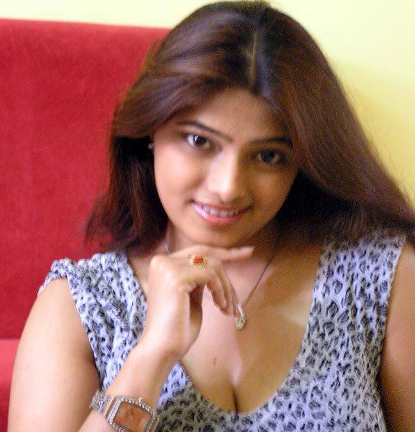 Telugu Sexy TV Actress Anchor Jahnavi Photos