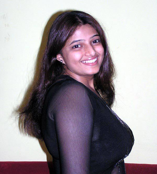 Telugu Sexy TV Actress Anchor Jahnavi Photos