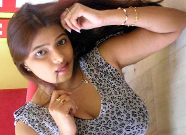 Telugu Tv Anchors Hot Unseen Pictures