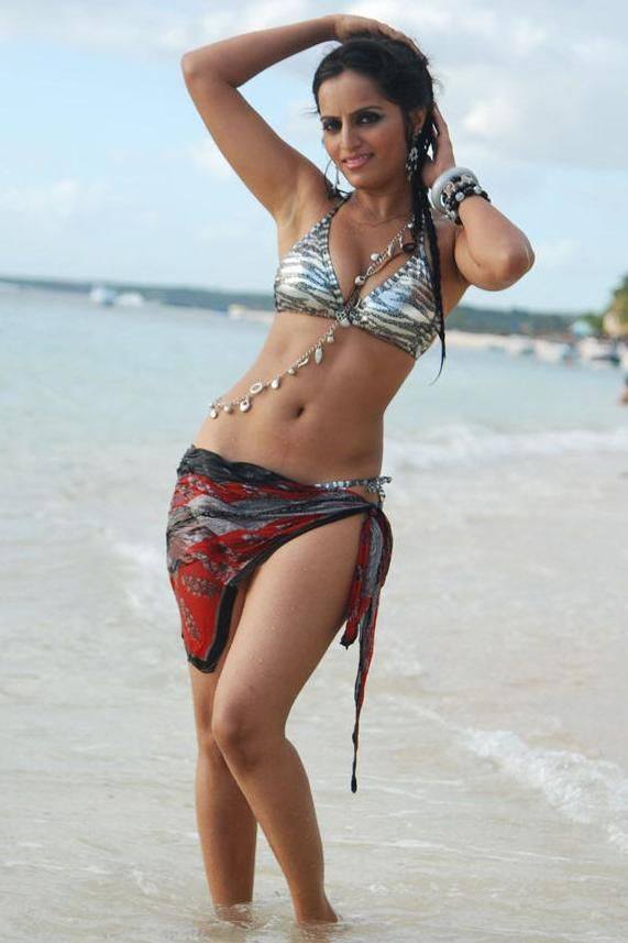 Thaji Karaya Hottest Bikini Pics