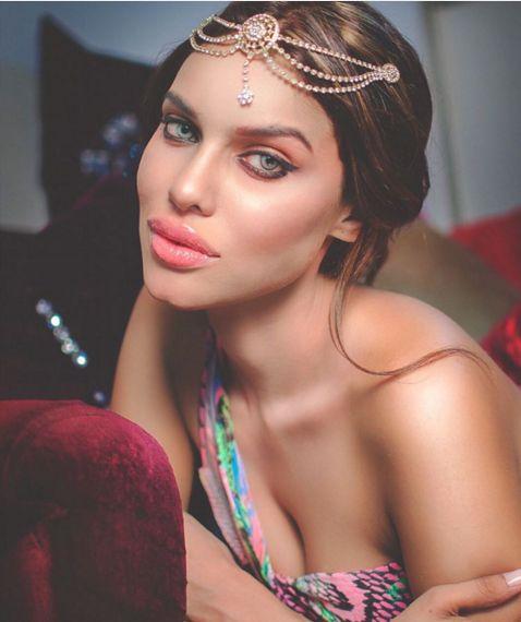 These hot pictures of Gizele Thakral will give you sleepless nights